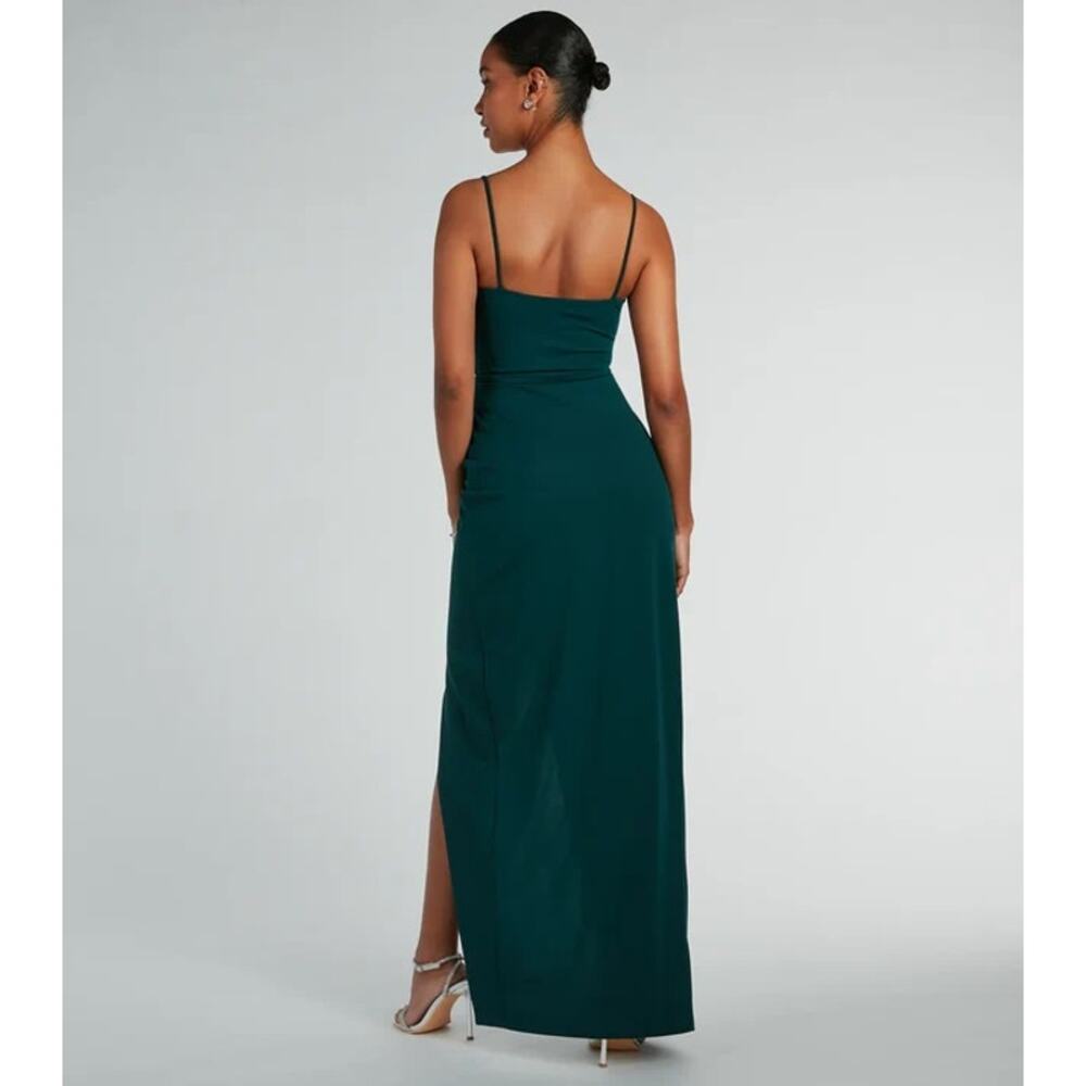 Windsor Christie Crepe Formal Gown - Size S - Picture 2 of 11